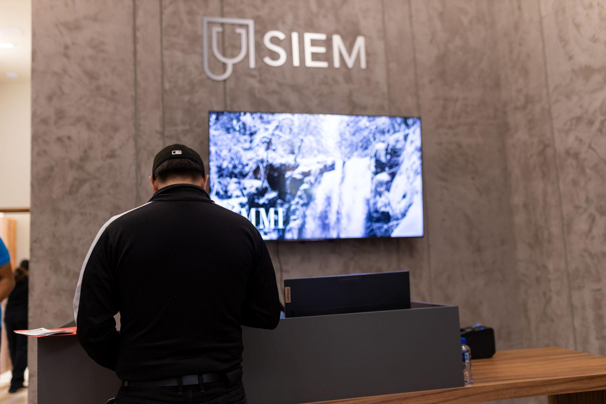 Interior oficinas pabellón reforma